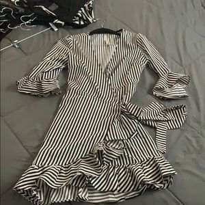 Stripped mid sleeve dress